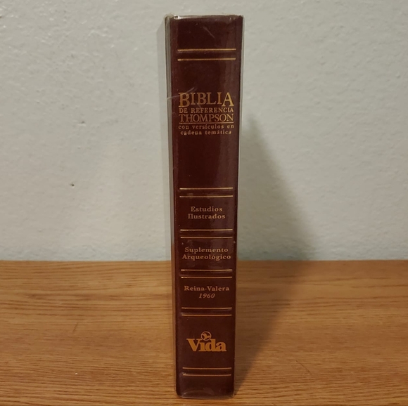 Biblia de Referencia Thompson en Español con versiculos en cadena tematica. - Picture 2 of 16